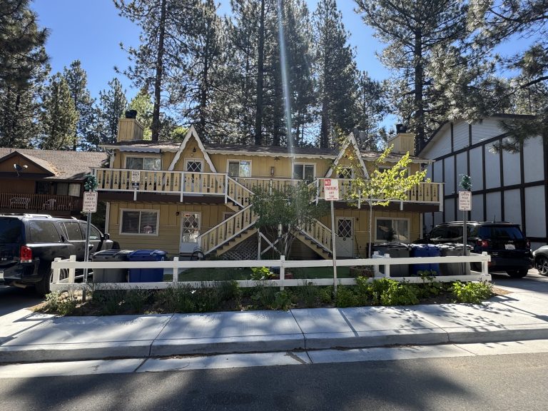 Photo of 635 Summit Blvd Unit A, Big Bear Lake, CA 92315