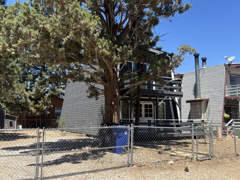 Photo of 835 Hart Ave, Big Bear City, CA 92314